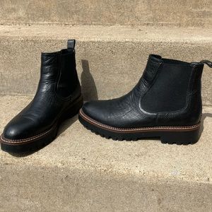 Caslon Miller Black Leather Pull On Water Resistant Chelsea Boots H960